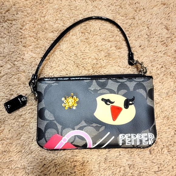 COACH Rare Poppy Pepper Wristlet - Picture 1 of 2